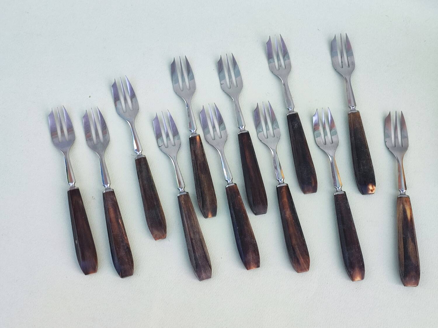 12 fourchettes à gâteau
