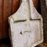 Ancient sink stone in drom stone