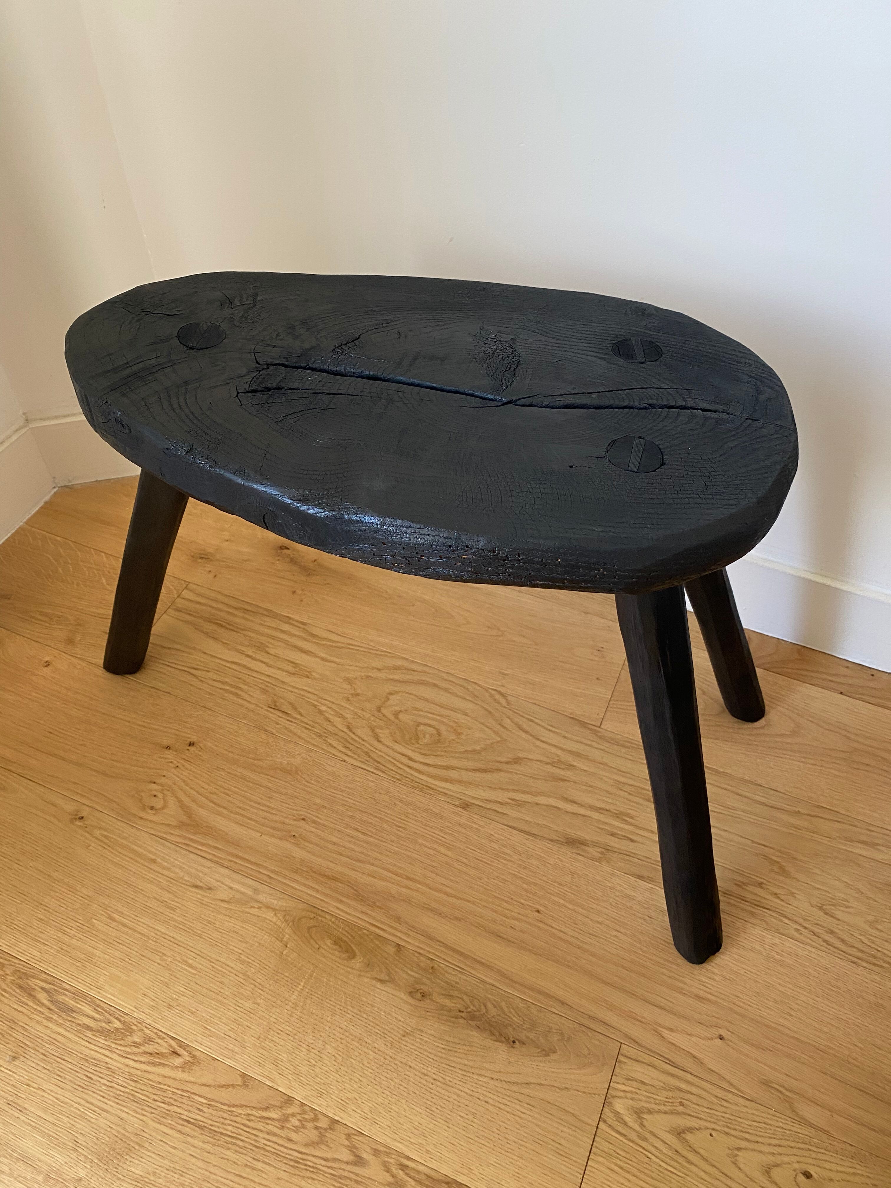 Tripode finition bois brûlé