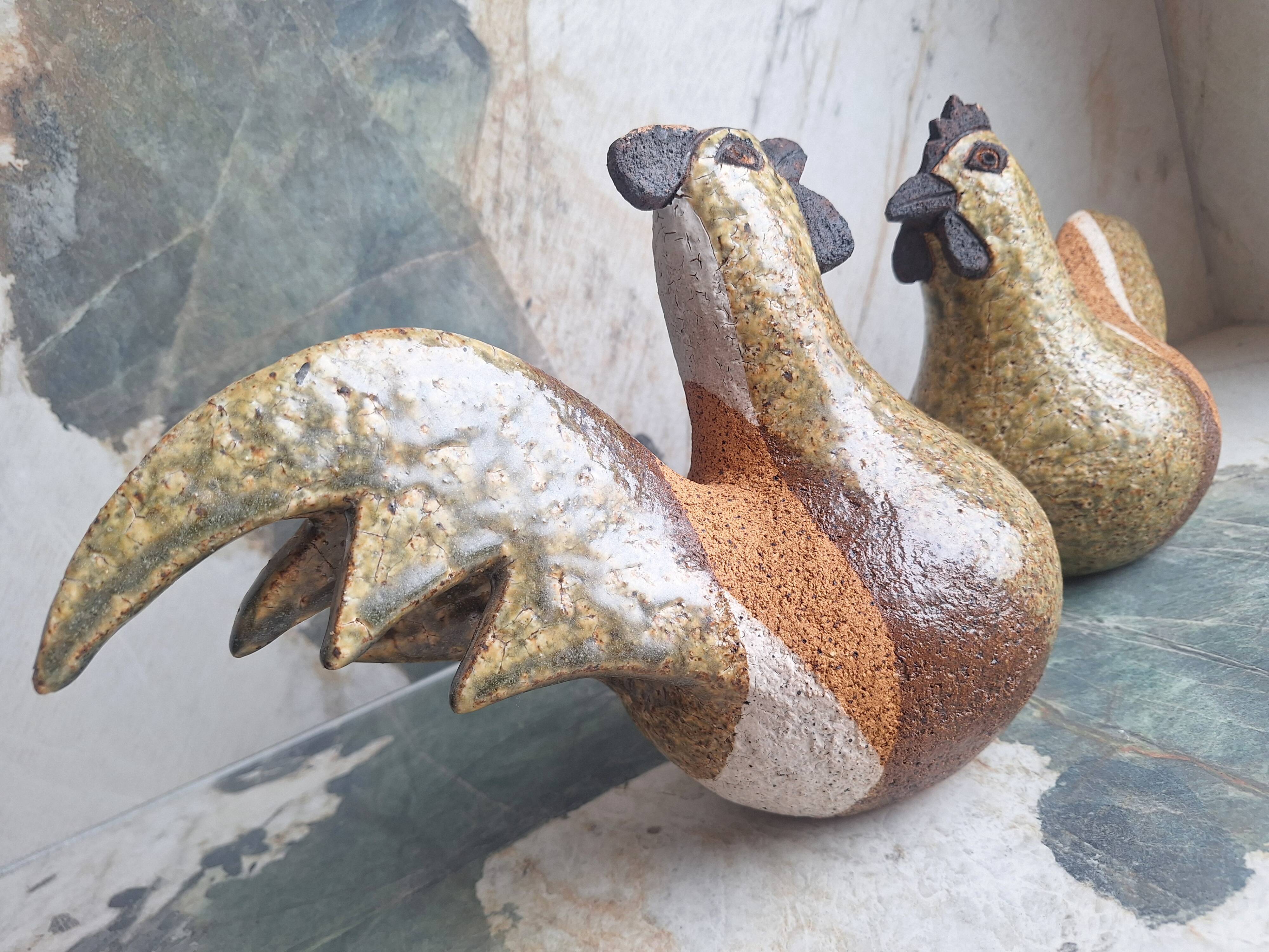 Paire de sculptures vintage coq et poule en grès, décoration artisanal