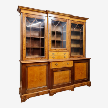 Bibliothéque a ressaut en loupe et bois clair vers 1920-1940