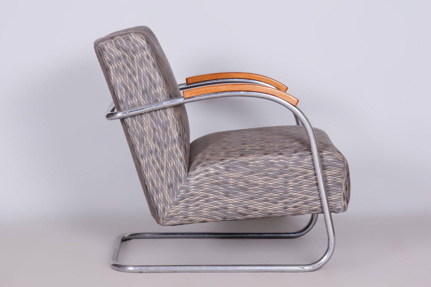 Czech Bauhaus Armchair in Chrome and Beech attributed to Mücke Melder, 1930s