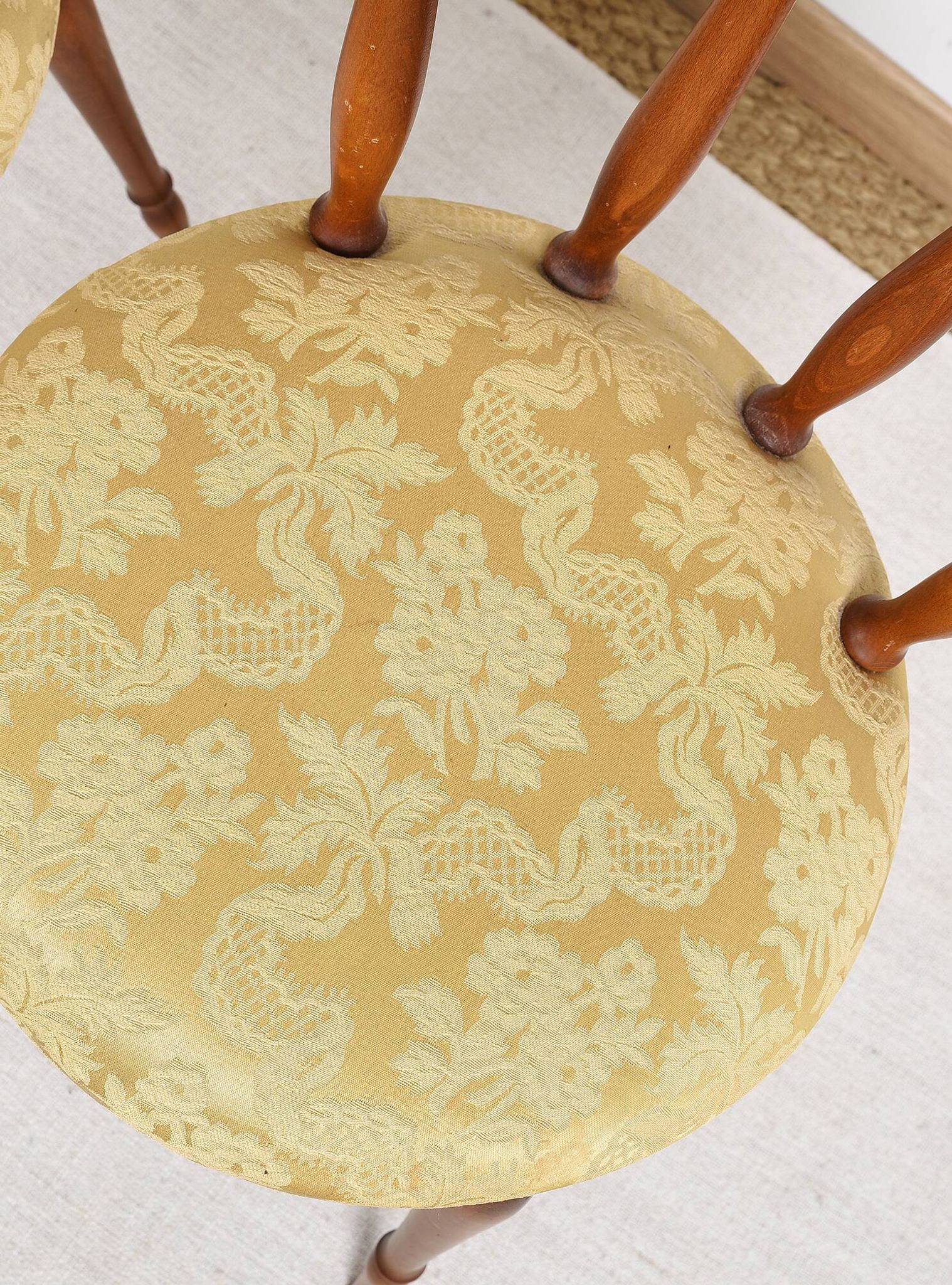 Pair of chairs in turned wood and fabric, vintage, dating from 1960.