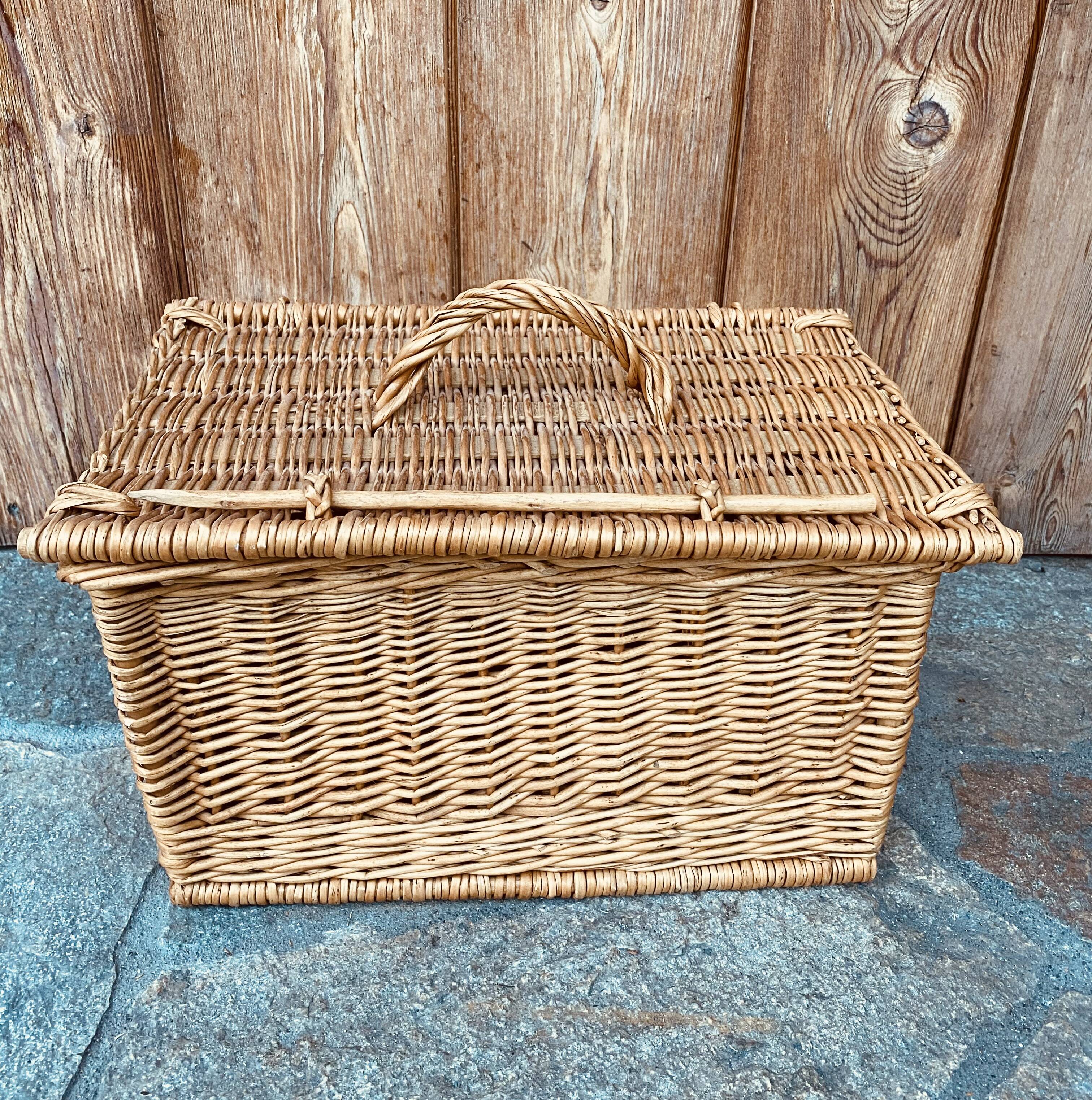 Vintage woven rattan briefcase
