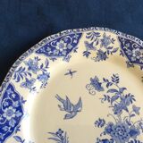 Gien greenware dish by Delft motif