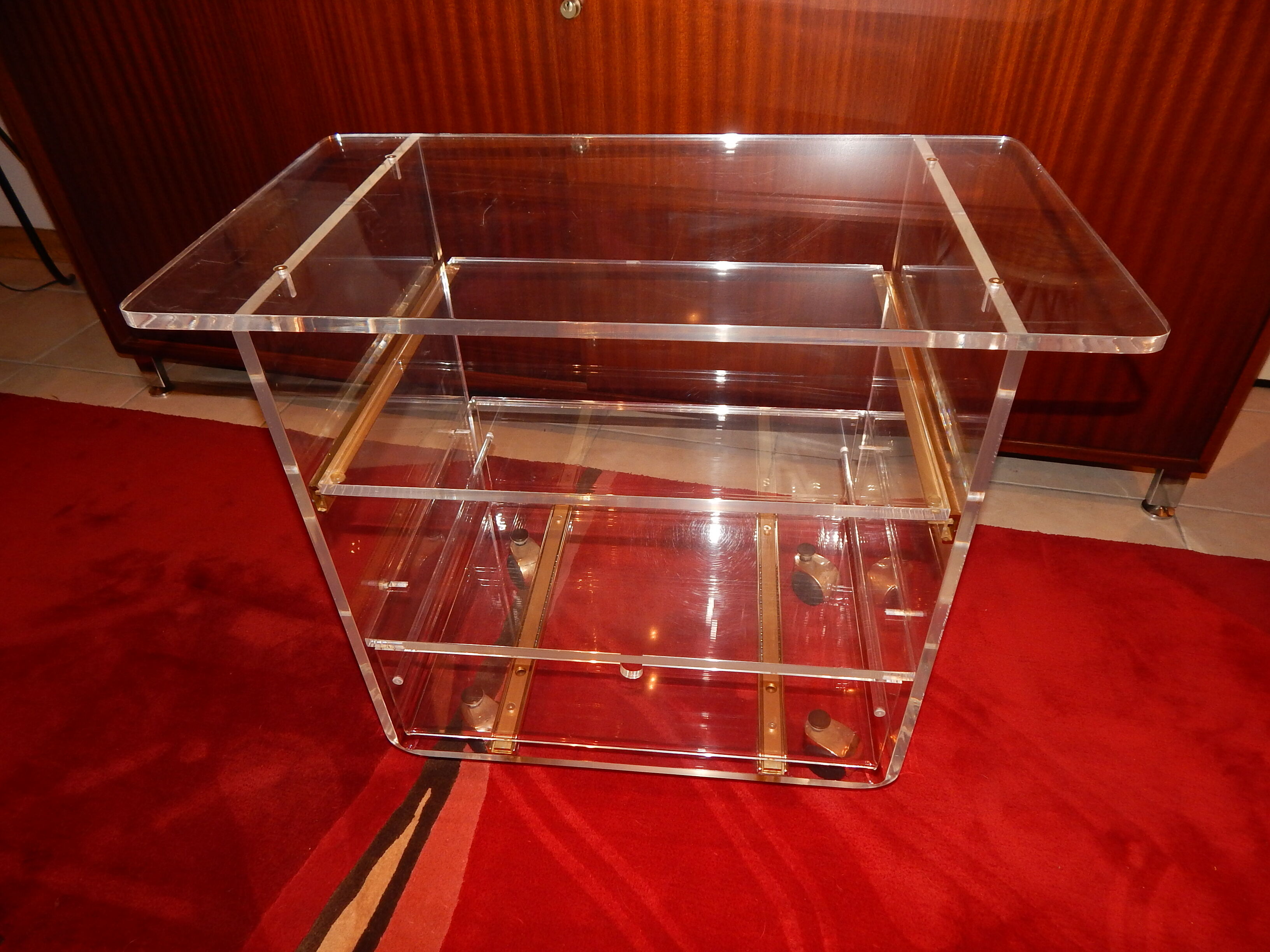 David Lange's altuglass serving table