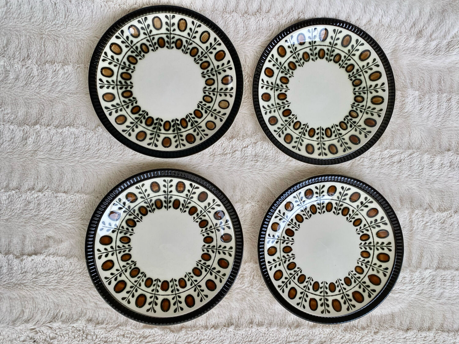 Boch service La Louvière walnut model