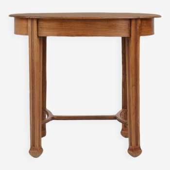 Timeless French Art Deco side table in oak, 1930s