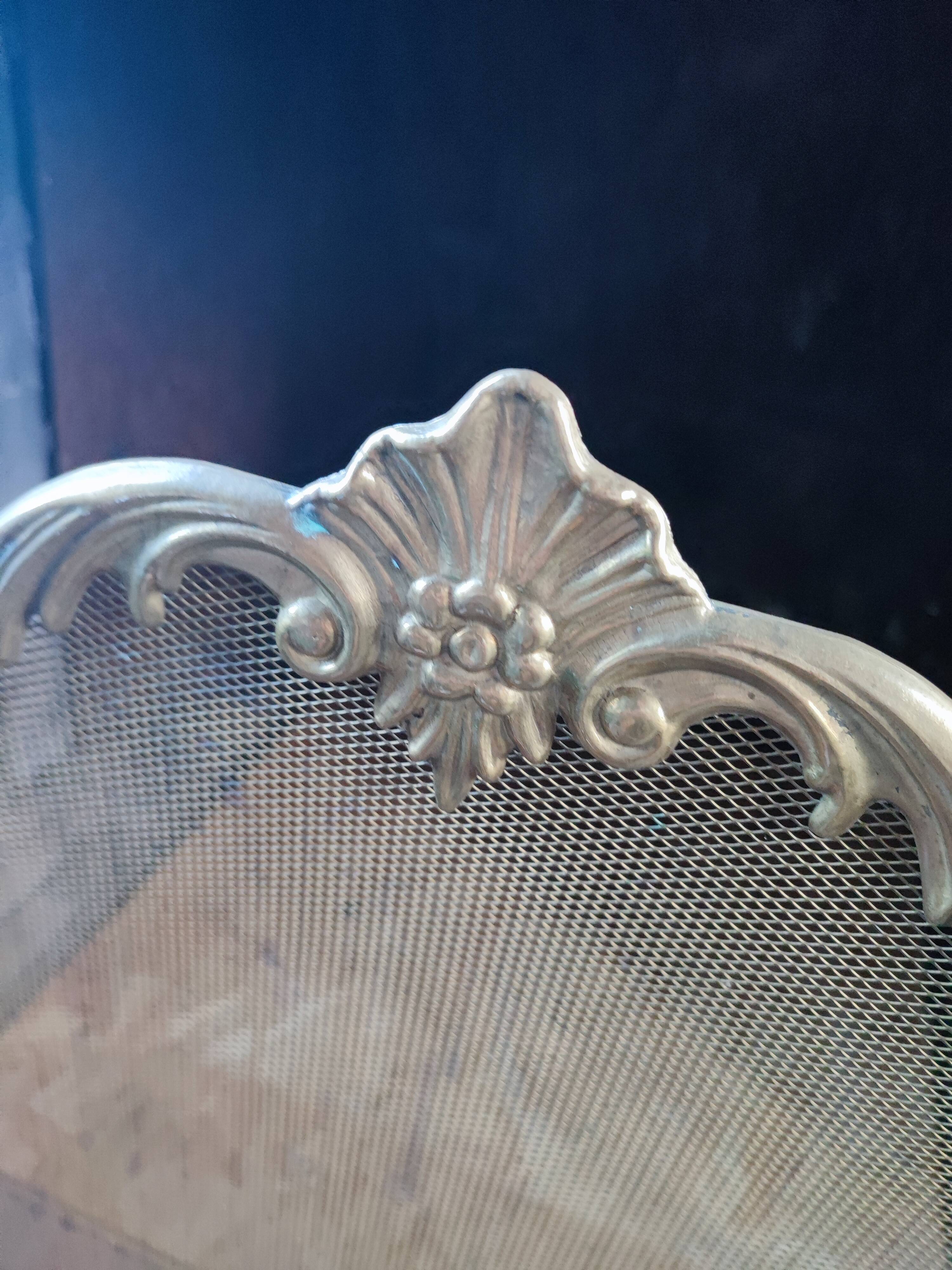 Louis XV style firewall