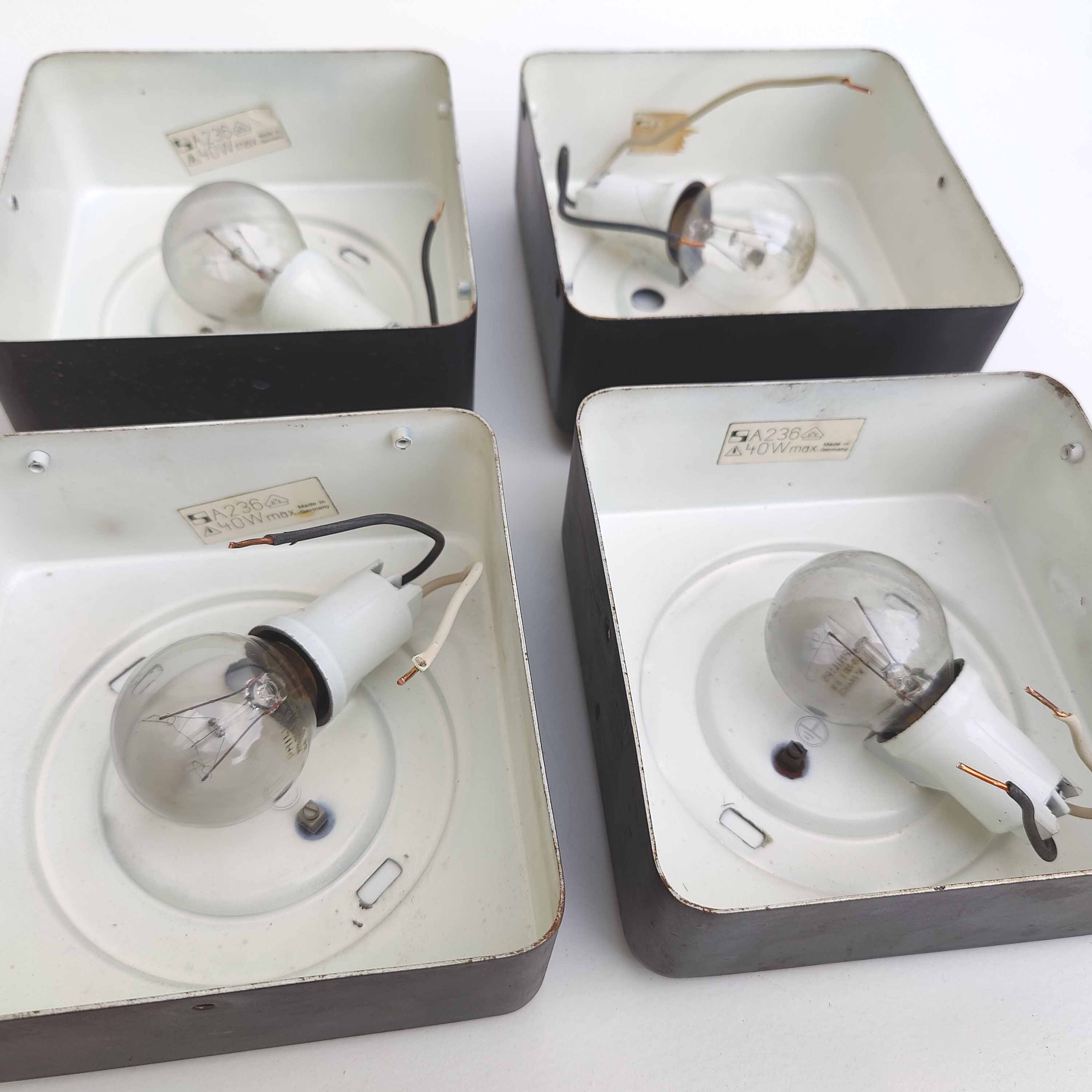 Set 4 wall lamps square ceiling lamps molded glass bubbles and black metal