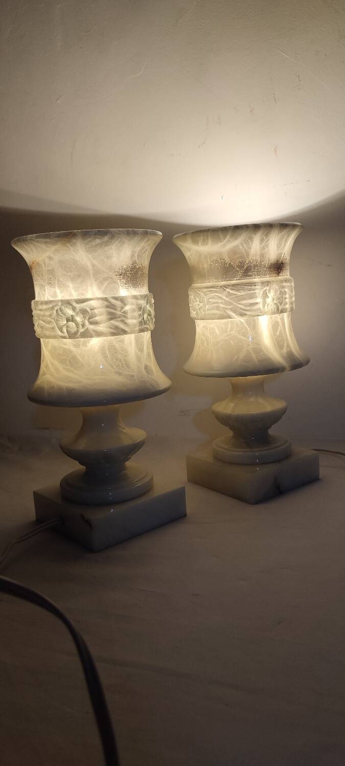 Par de lámparas de mármol. España, 1960s.