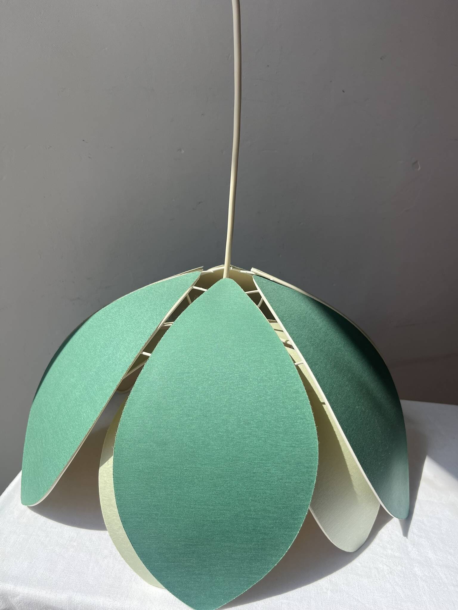 Suspension vintage fleur de lotus verte, 12 pétales
