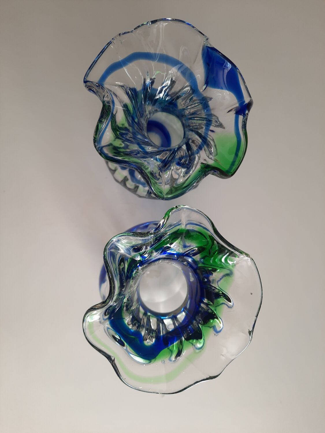 2 Murano vases