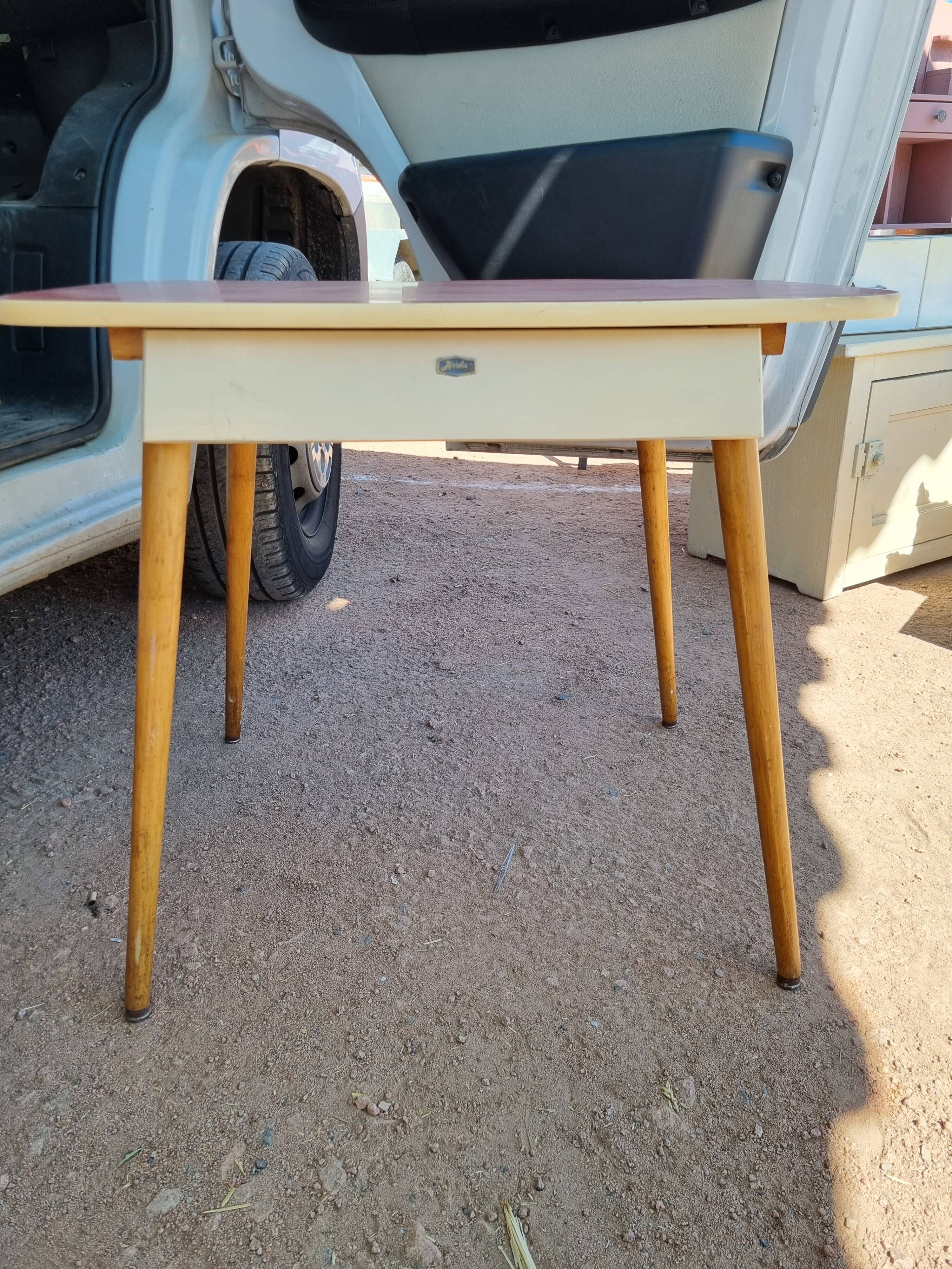 50s child office