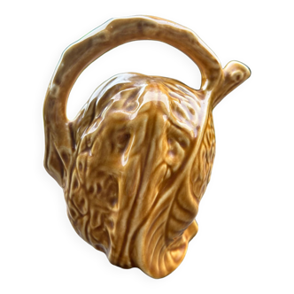Slurry walnut pitcher
