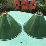 2 suspensions with enamelled sheet metal cones