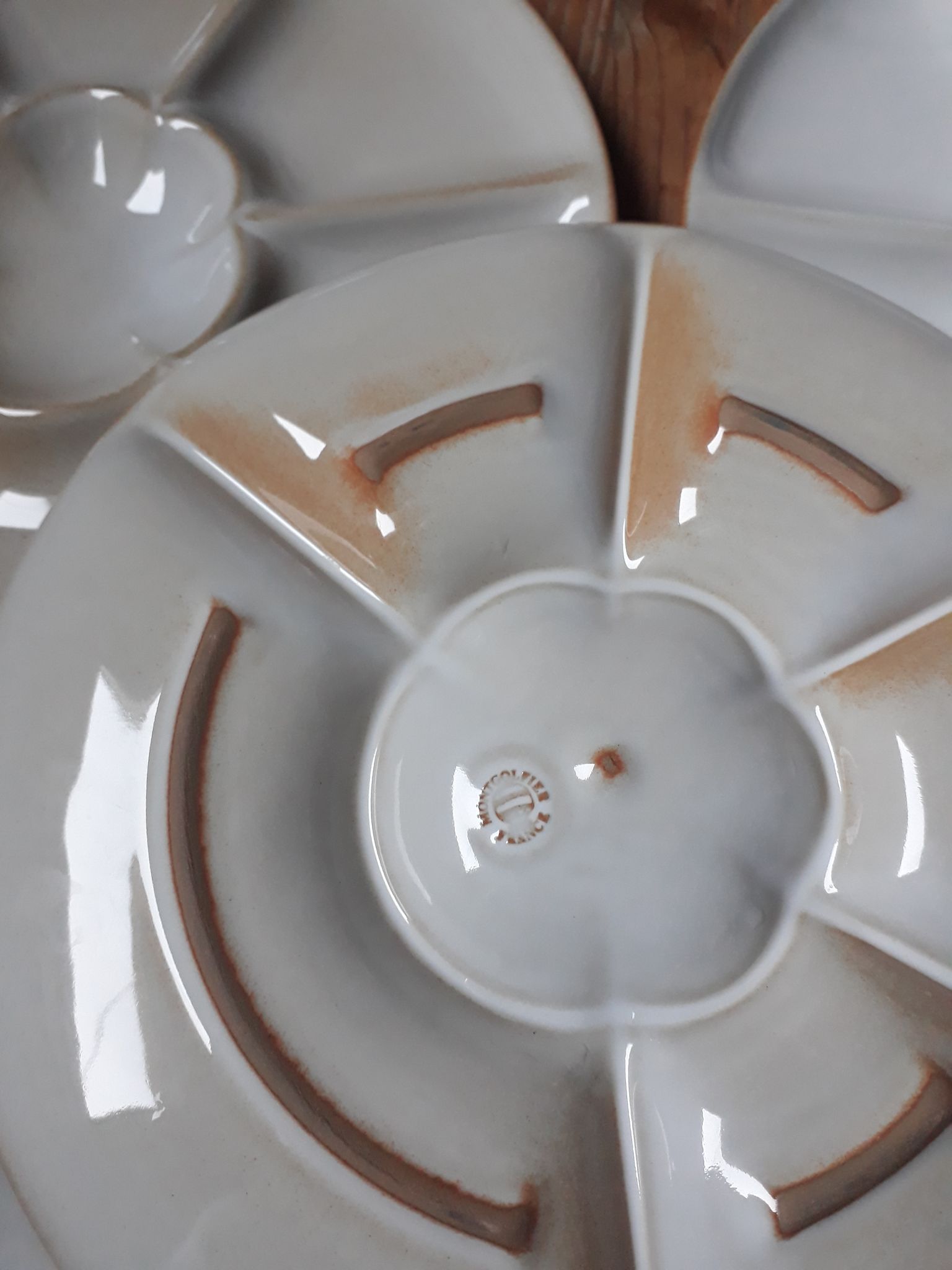 set of 4 compartmentalized fondue plates, white glazed stoneware - de Montgolfier / France