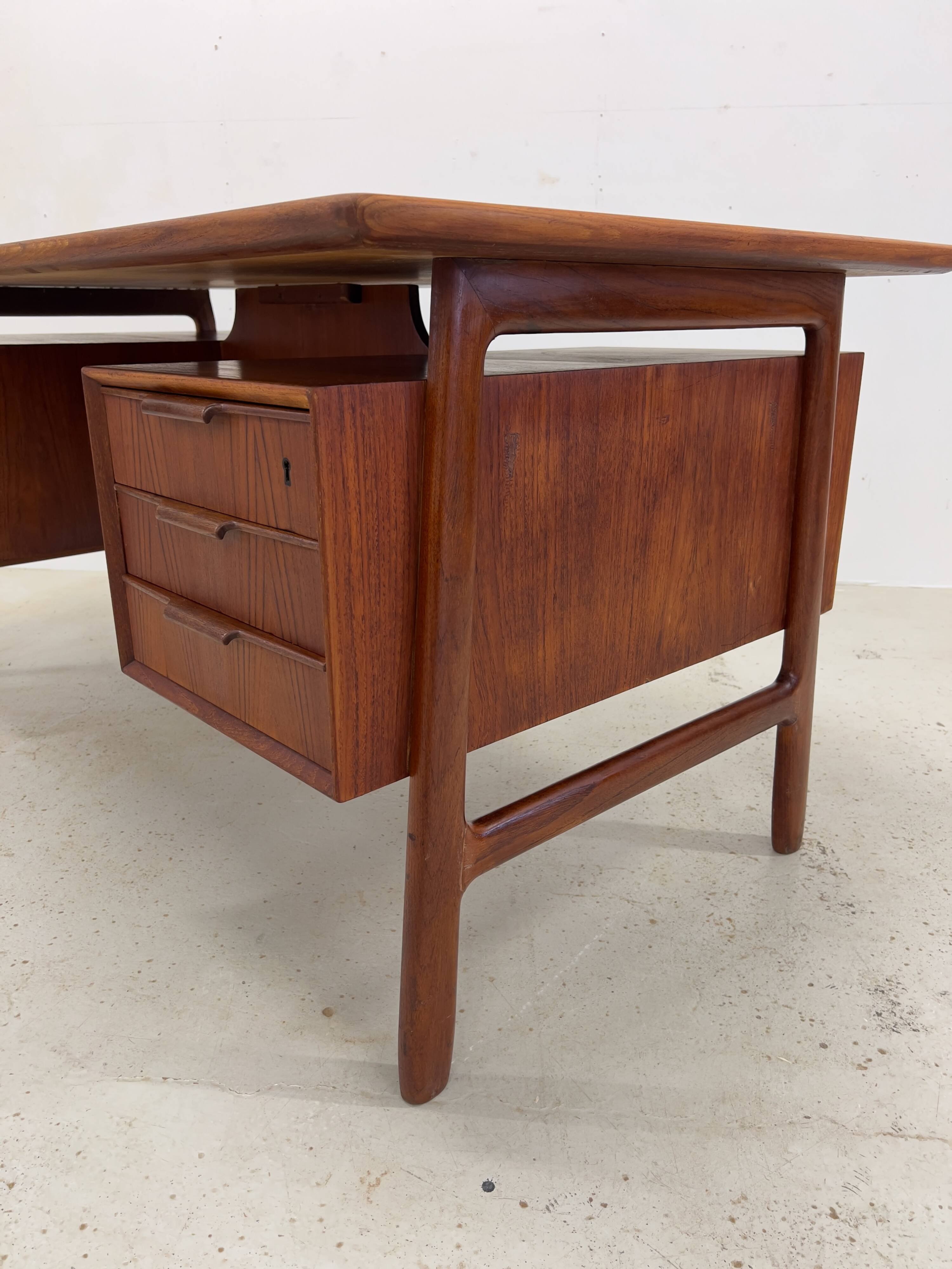 Bureau en teck Omann Jun #75