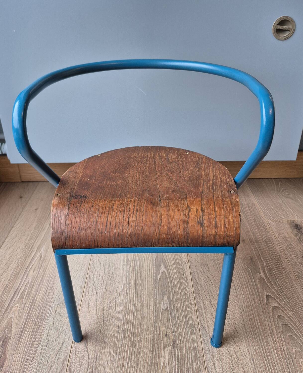 Maternal chair by Jacques Hitier from the 1950s.