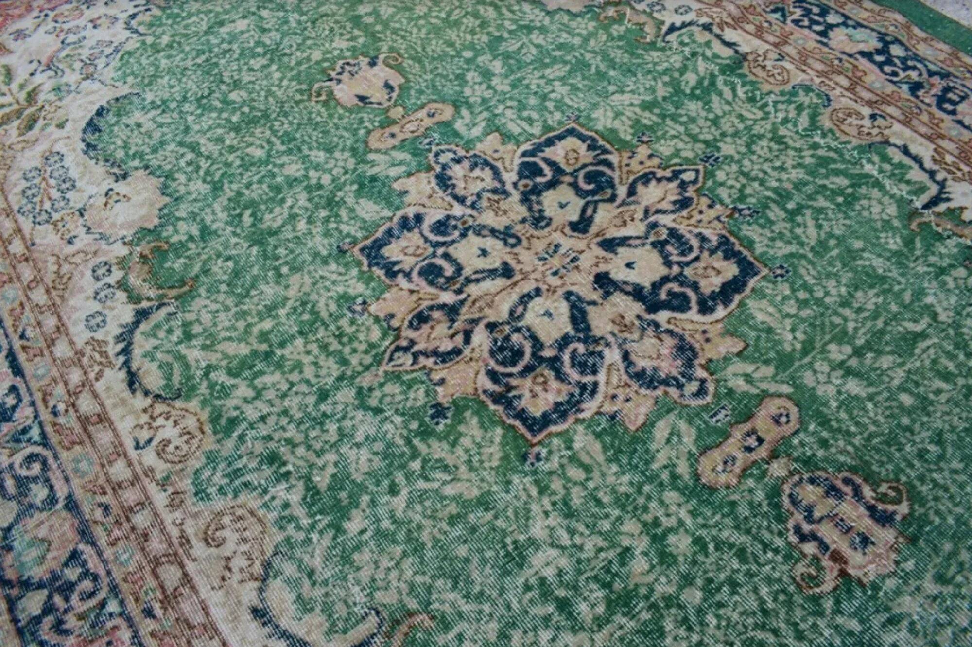 Vintage Turkish Oushak rug 210x342 cm