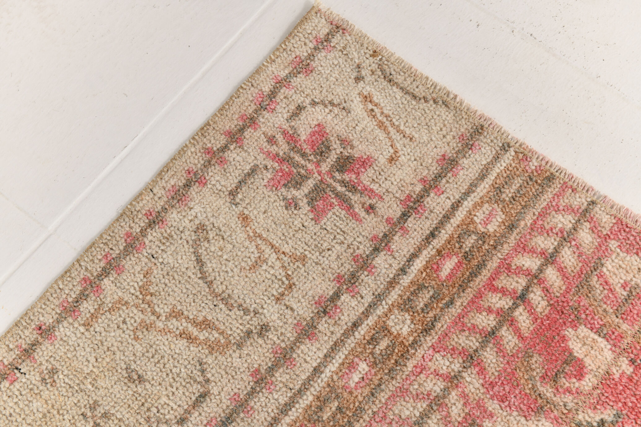 2x7 shades of red & beige vintage runner rug, 77x222cm