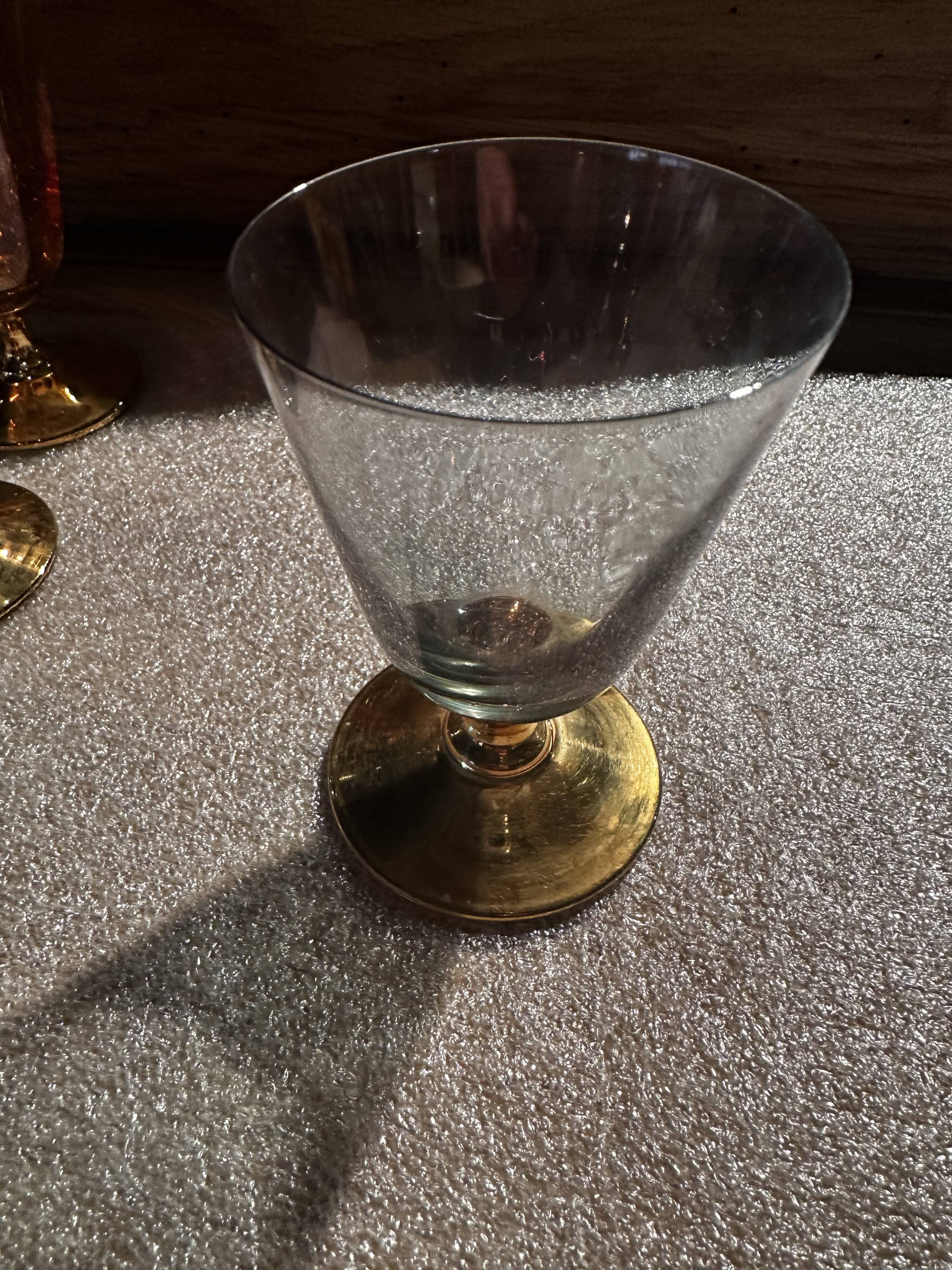 6 iridescent colored crystal liqueur glasses with gold stems / art-deco