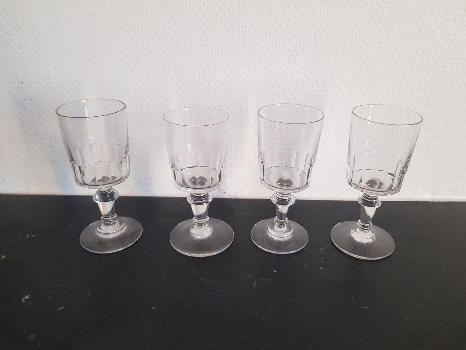 Mirabeau model wine glass