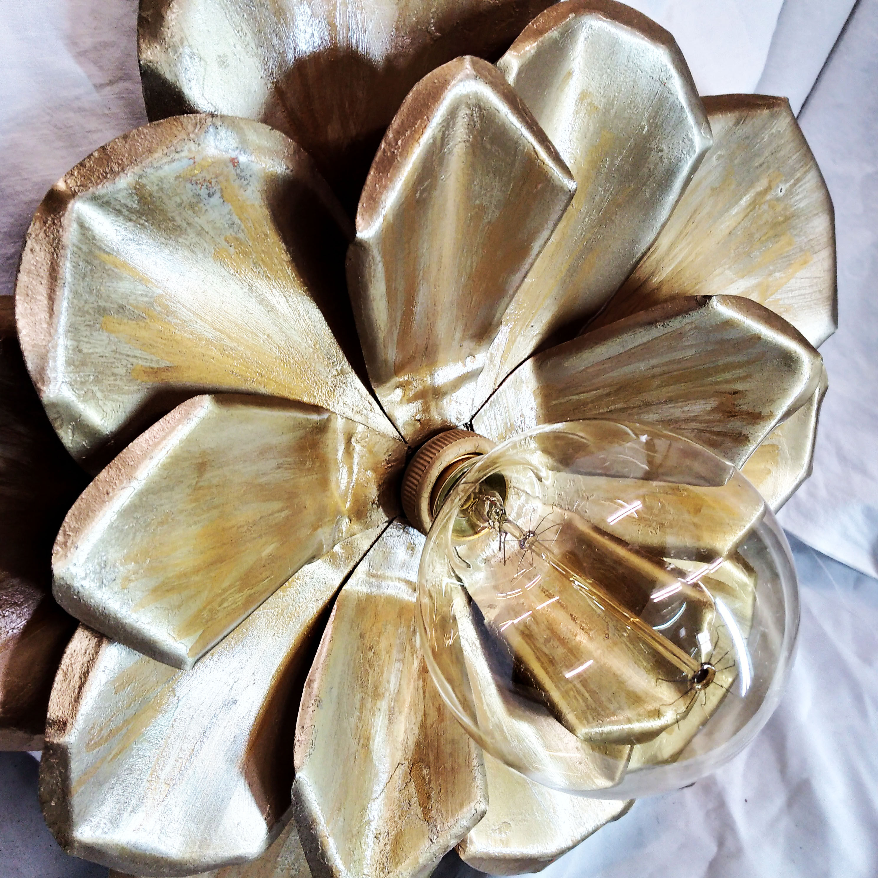 Metal flower ceiling 1960