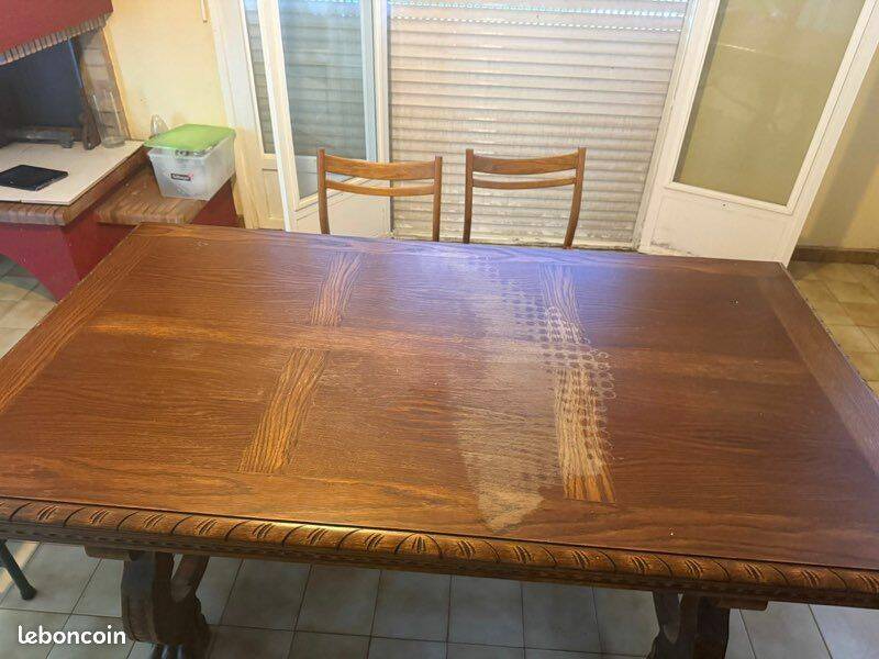 Table en bois massif