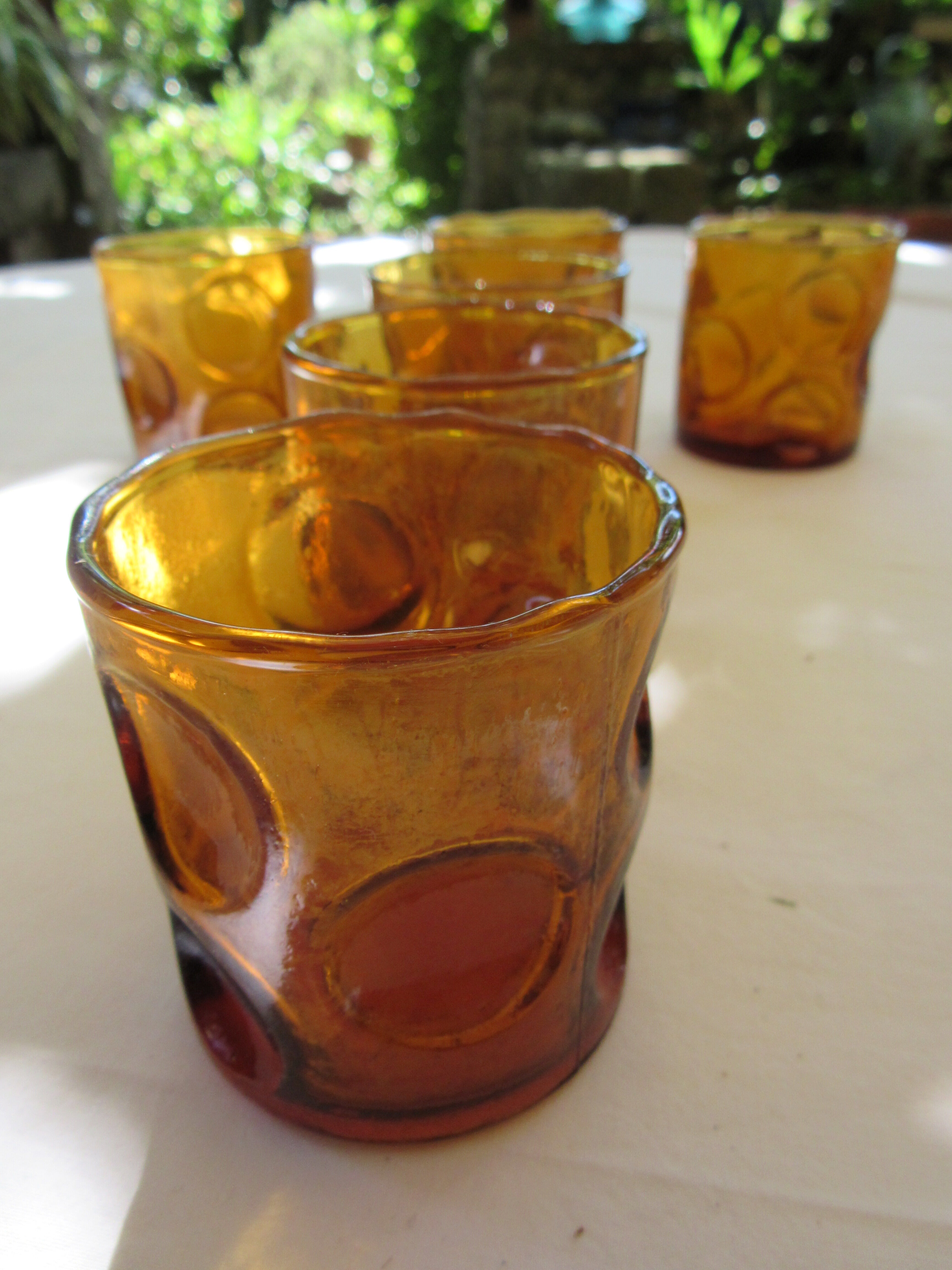 6 glasses yellow "smoked"