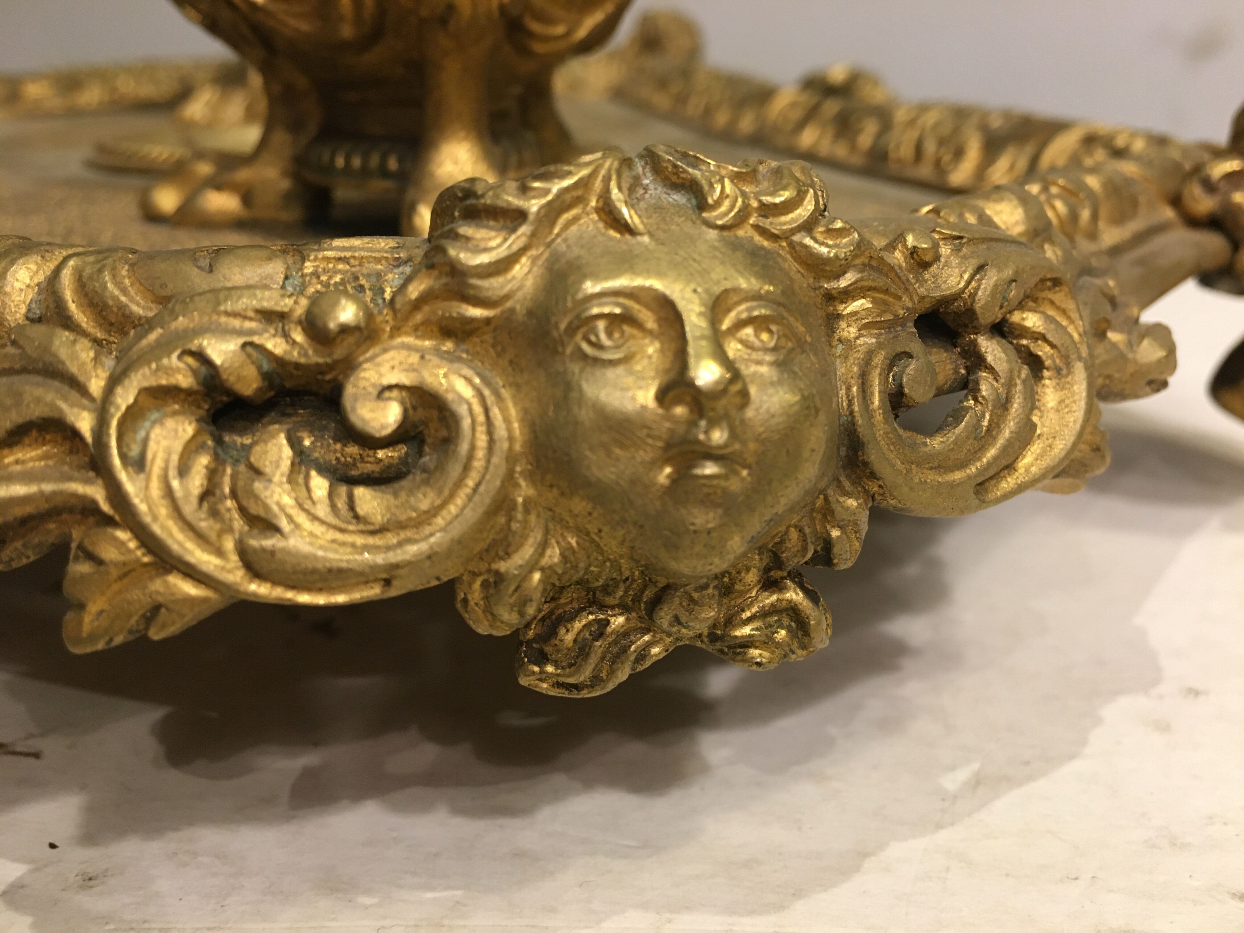 Ink bronze chiseled and gilded 19th