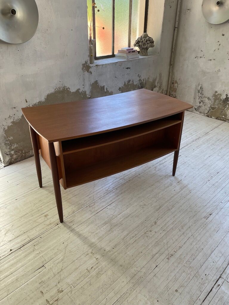Scandinavian "boomerang" two-sided teak desk Midtjydsk Mobelfabrilk