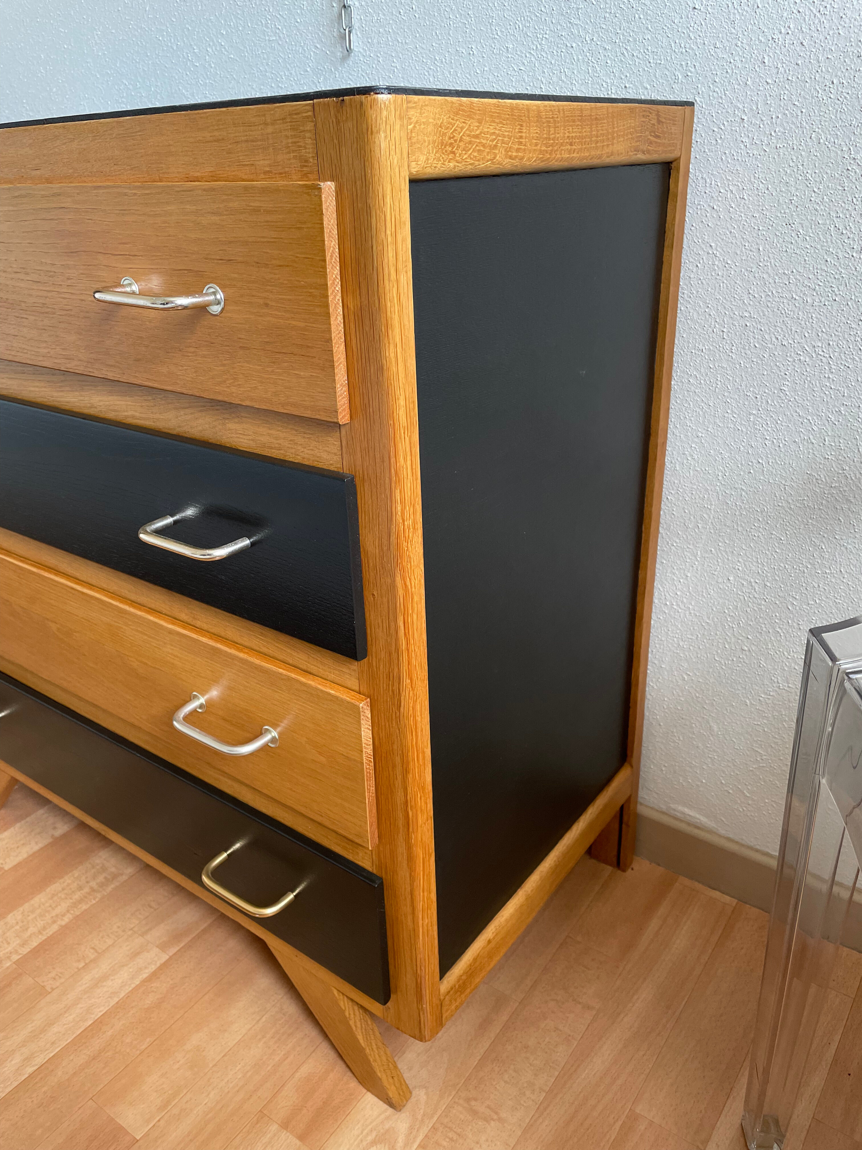 Chest of drawers 50s, compass feet