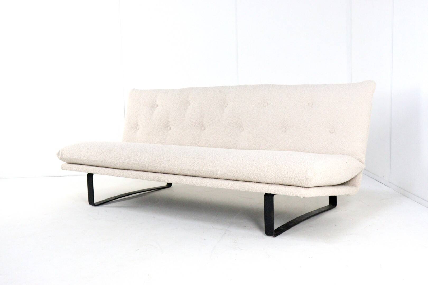 Kho Liang Ie Artifort sofa C684 - new upholstery teddy fabric