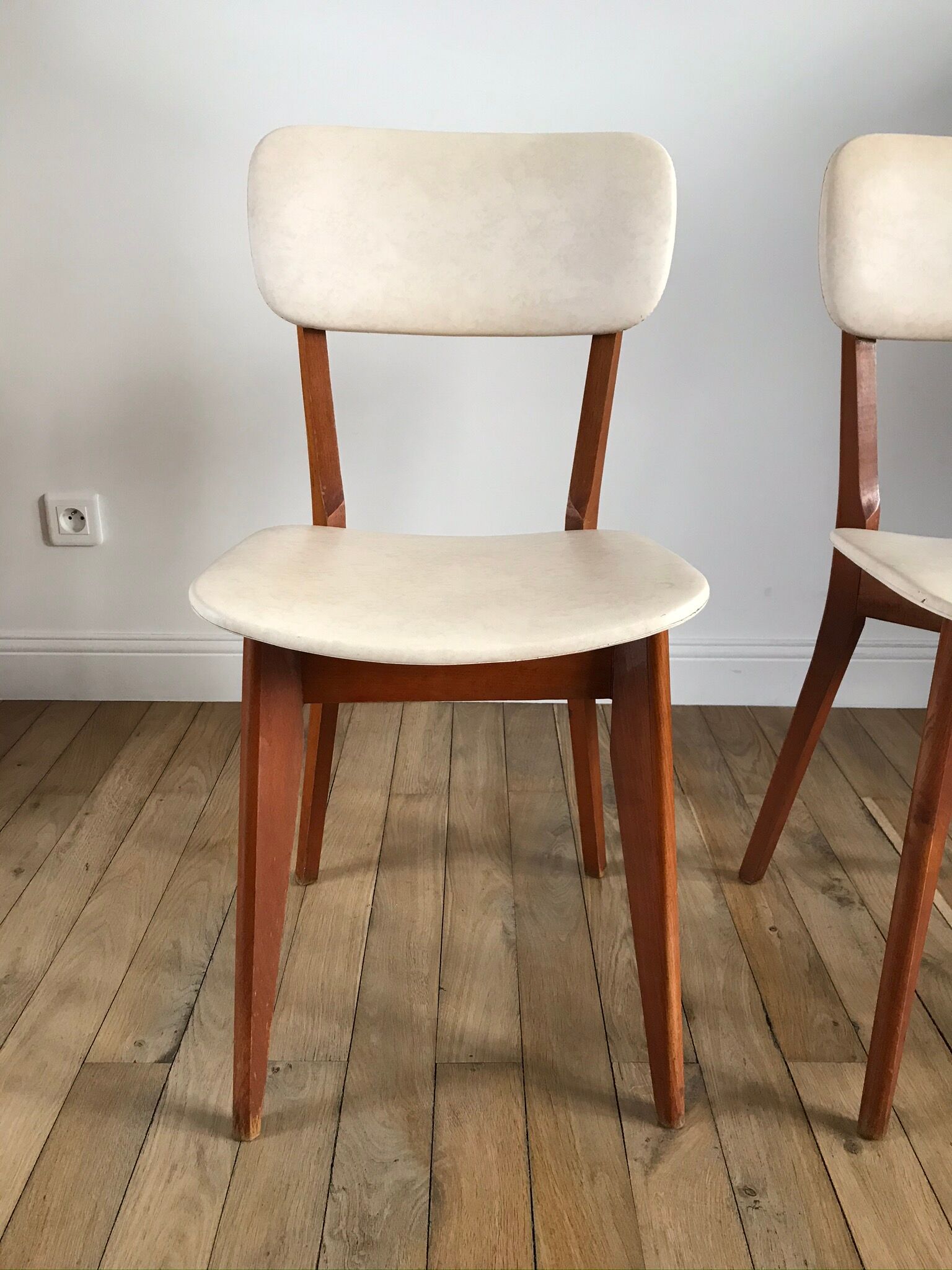 Pair of scandinavian chairs in skaï 50s