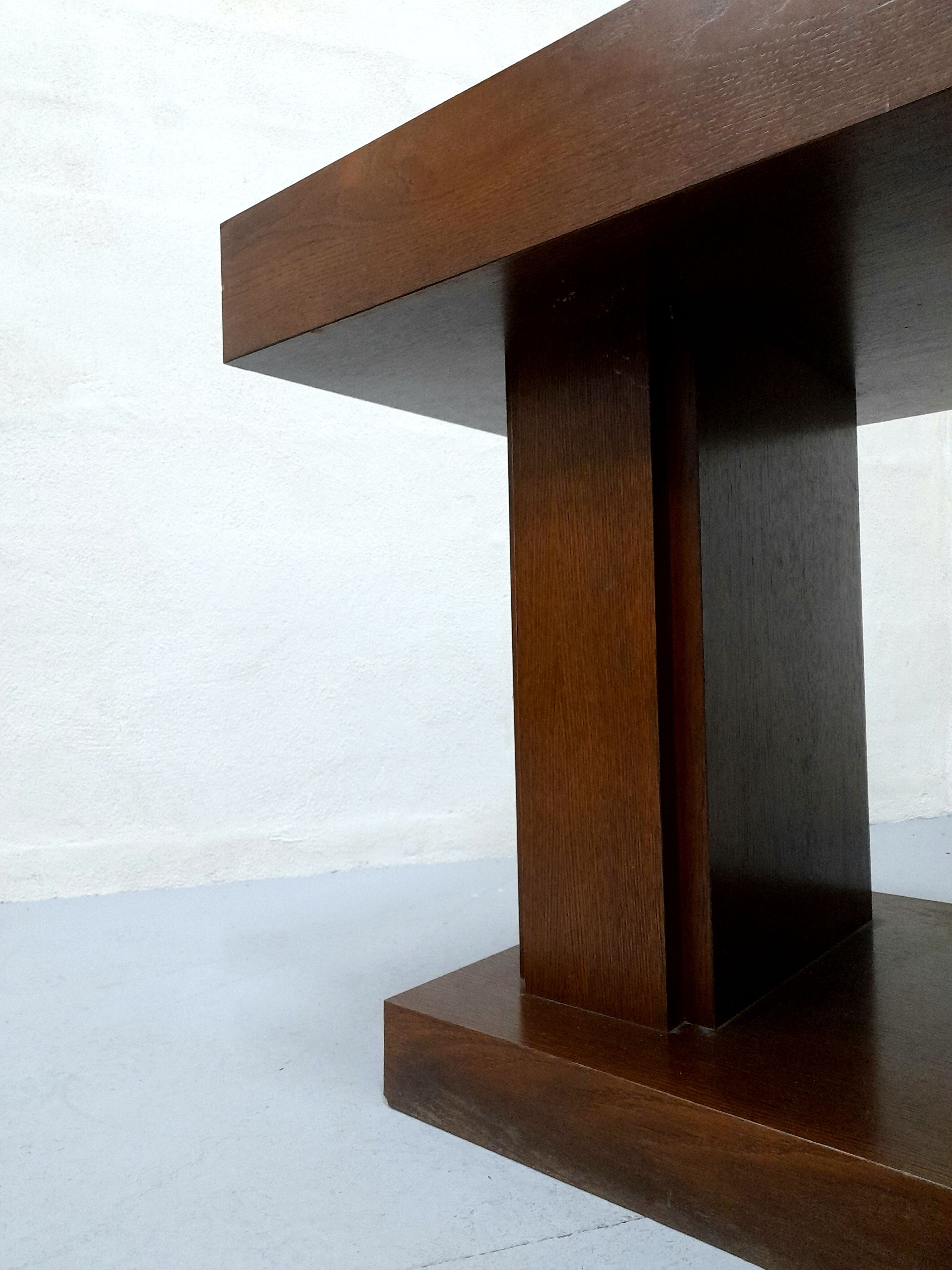 Console, in brown oak veneer, french work of the 50s