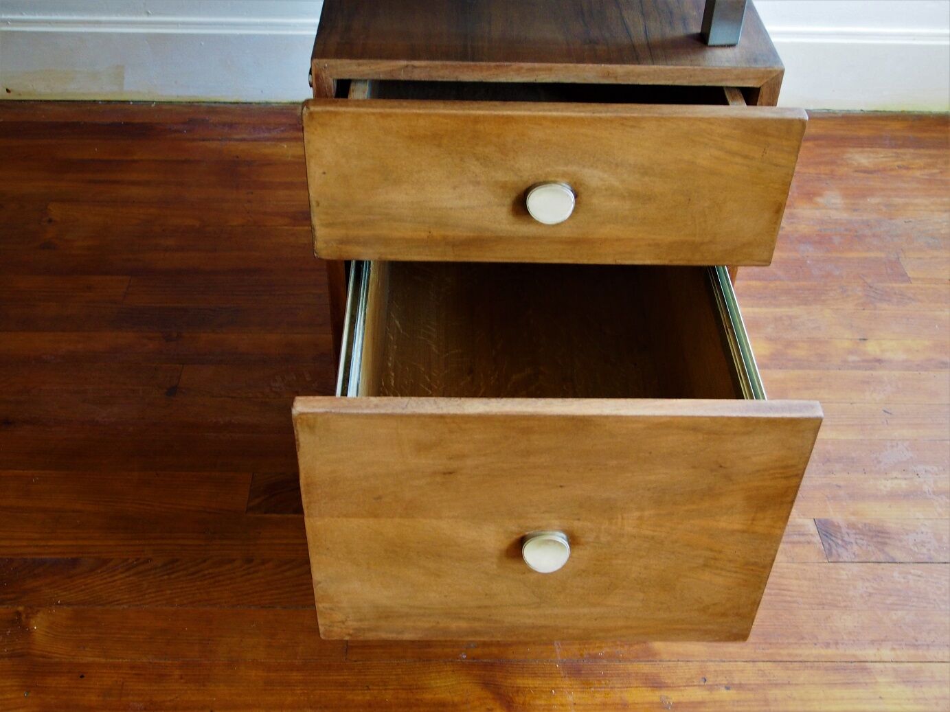 Bureau 1960