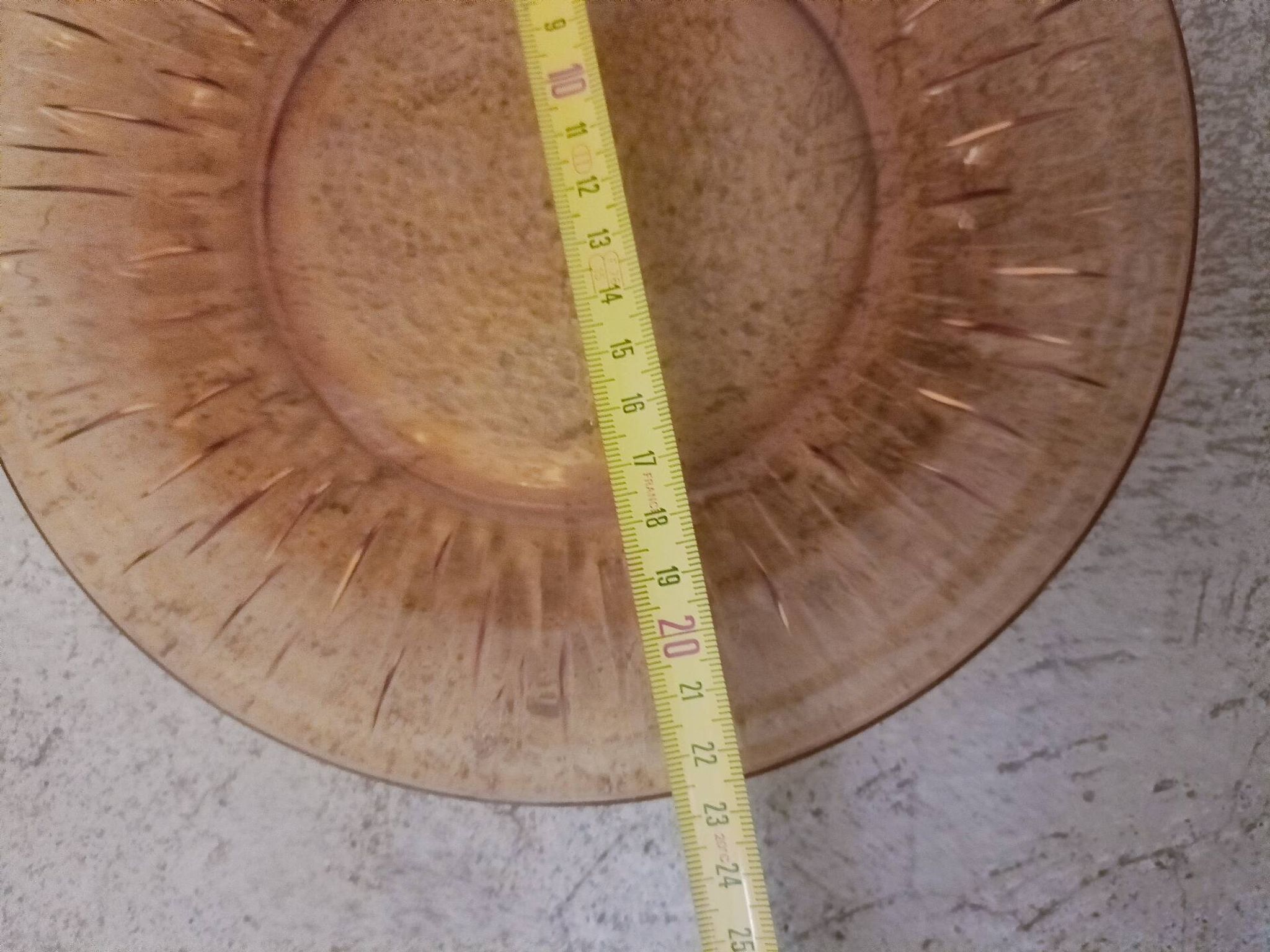 Twelve amber sunflower plates Vereco