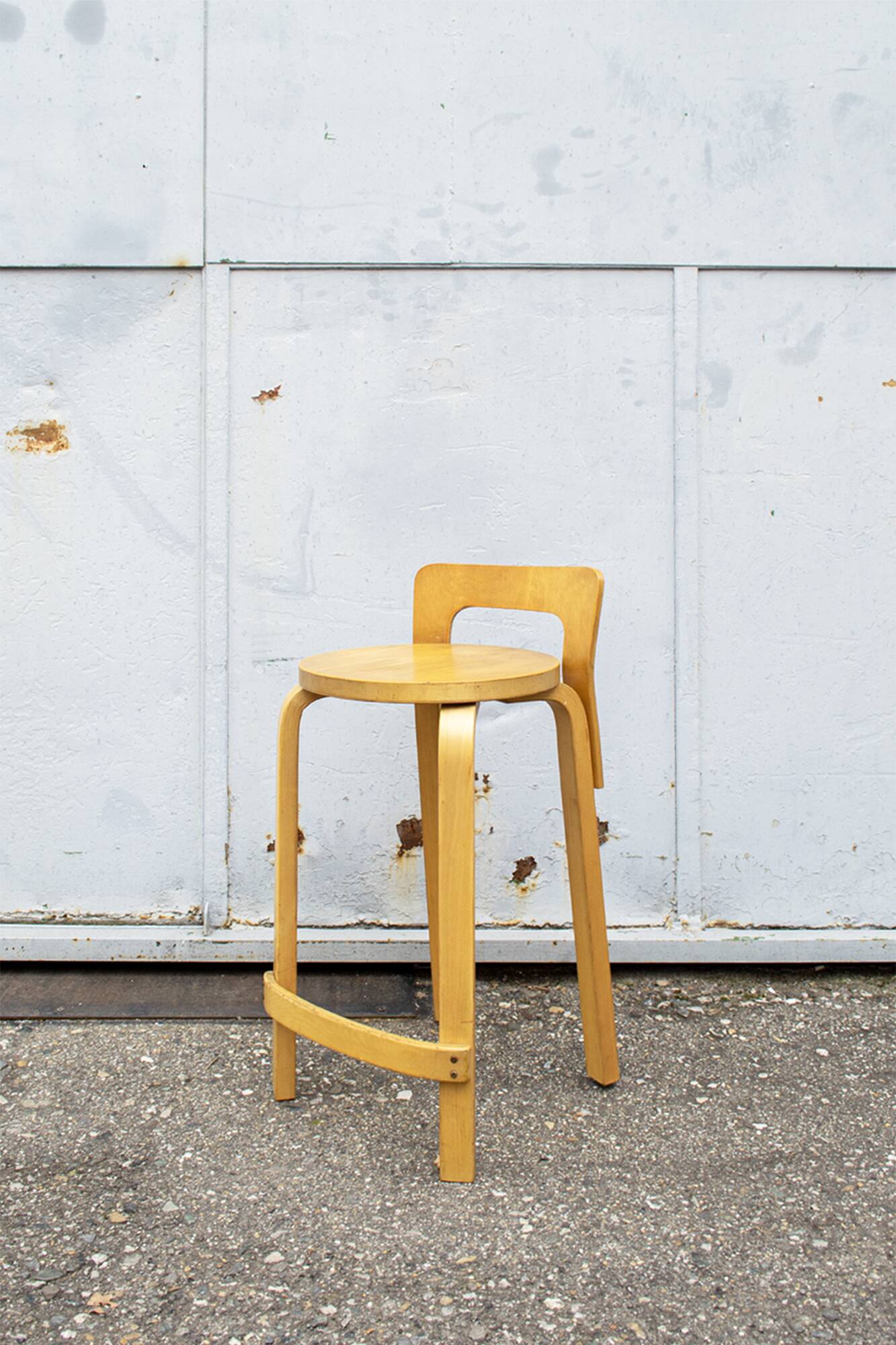 Sgabello K65 di Alvar Aalto per Artek, 70's