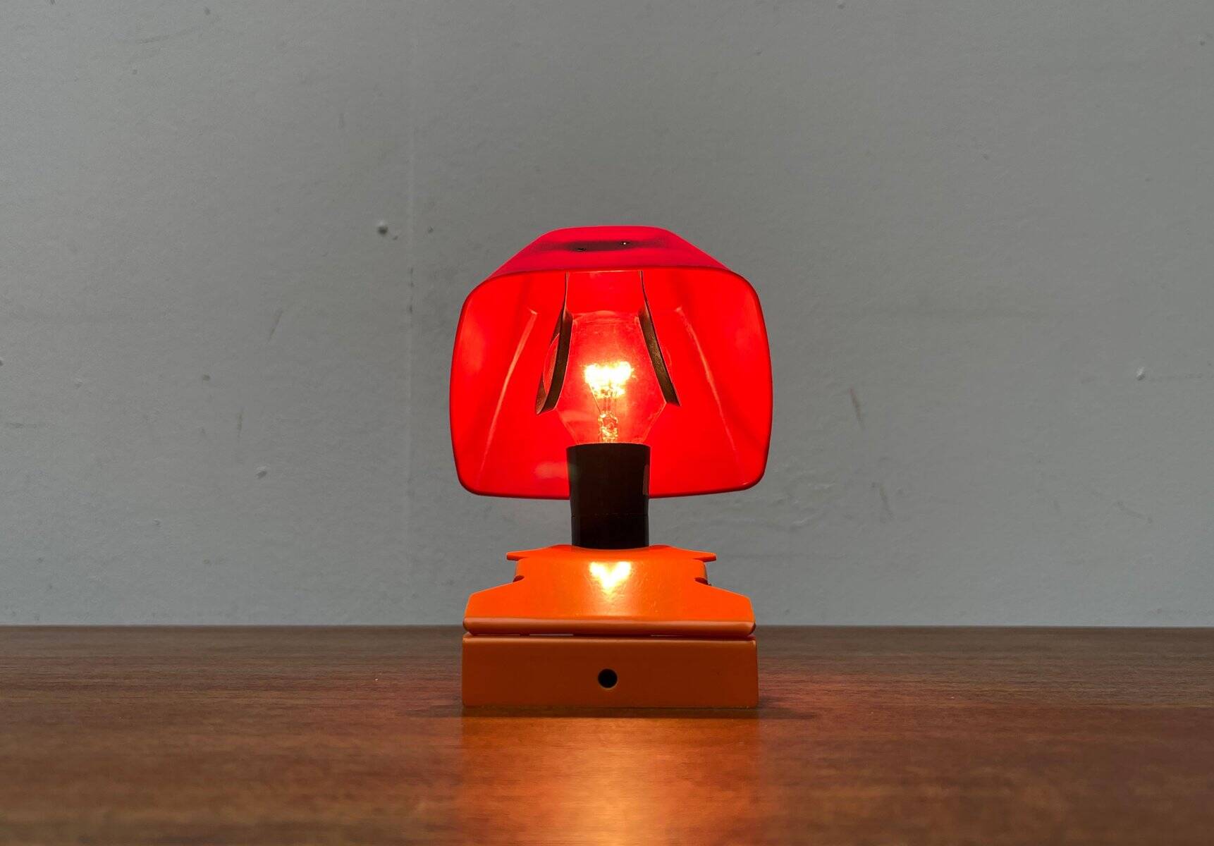 Mid-century East German space age clamp lamp by Krania, 1960s.