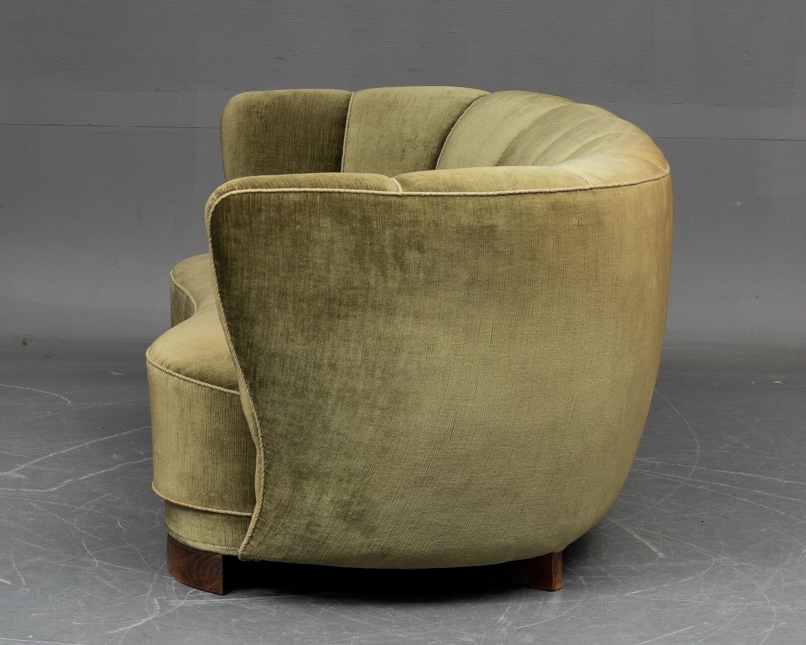 Gorgeous Danish velvet cocktail sofa years 30/40