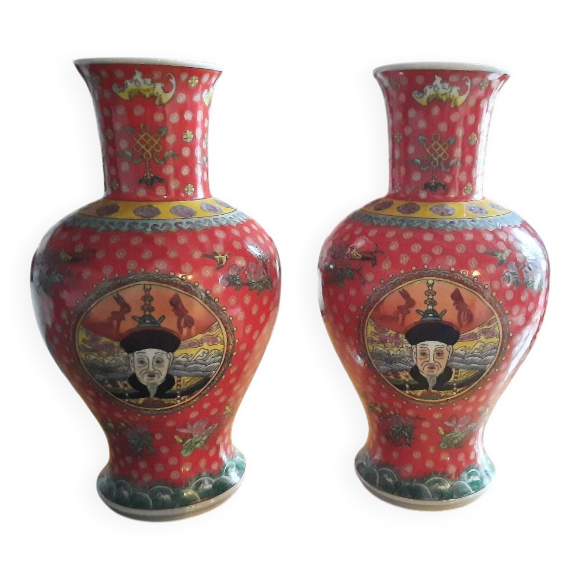 Pair of large Chinese vases in imperial style