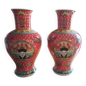 Paire de grands vases chinois style impérial