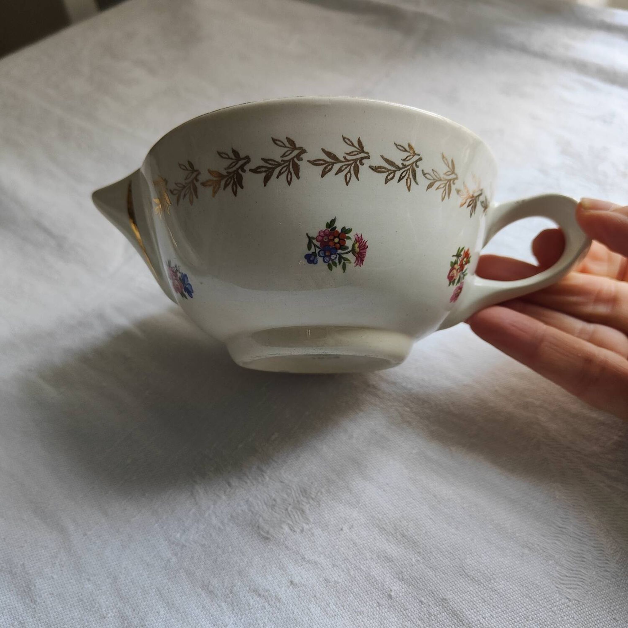 L'amandinoise sauce boat
