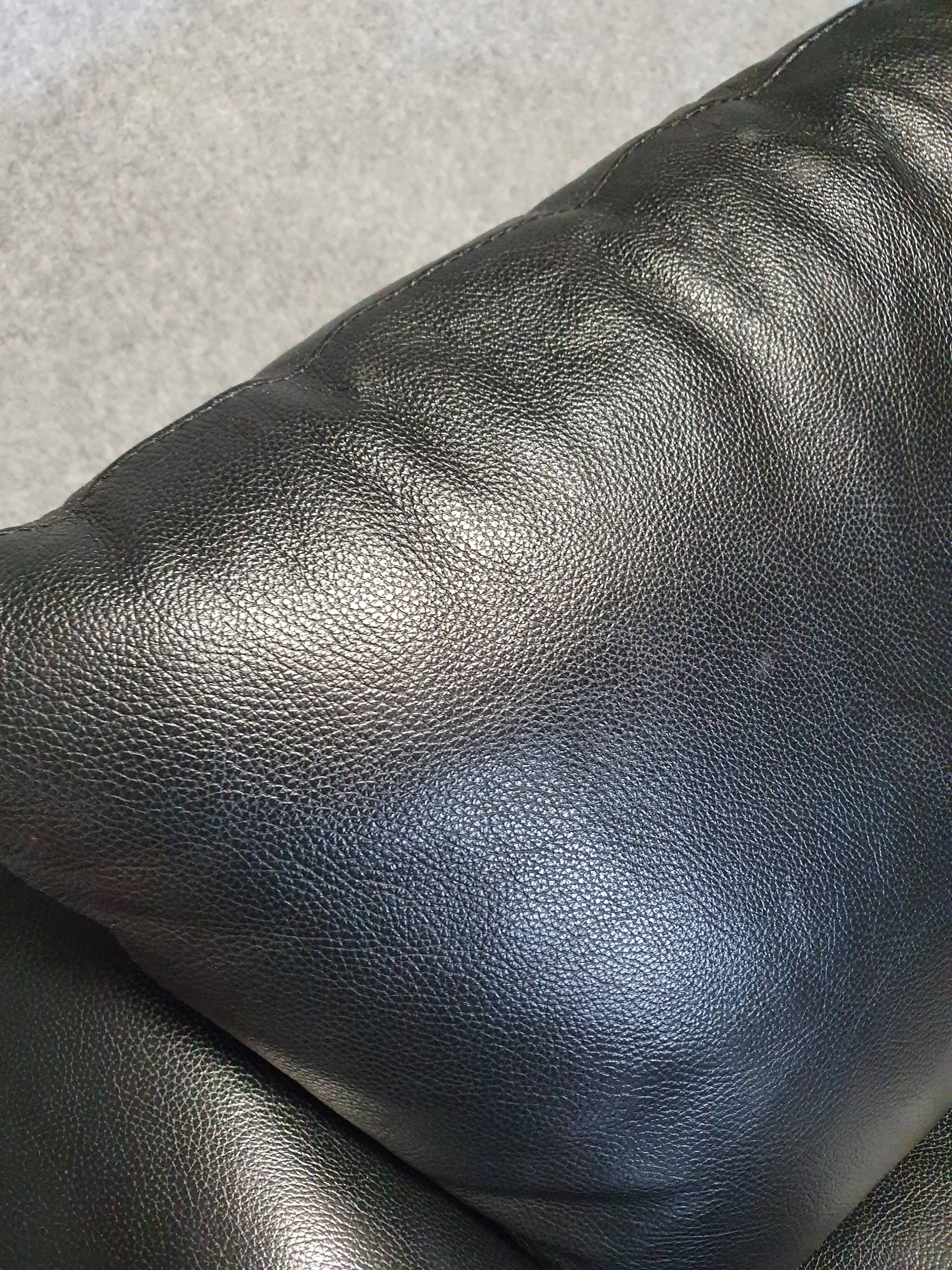 Chateau d'ax seagull lounge chair  incl. hocker