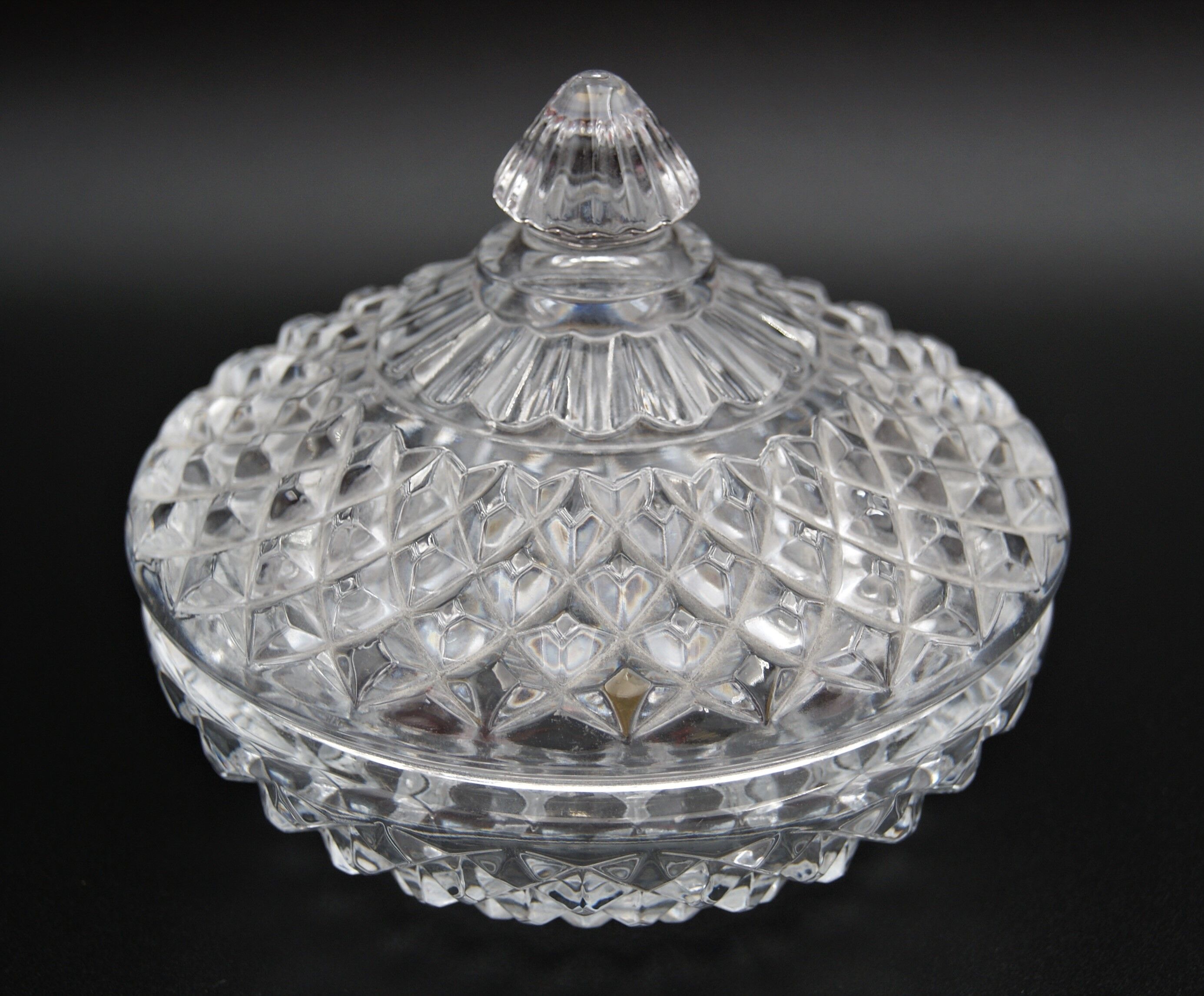 Vintage diamond Arques crystal sugar bowl