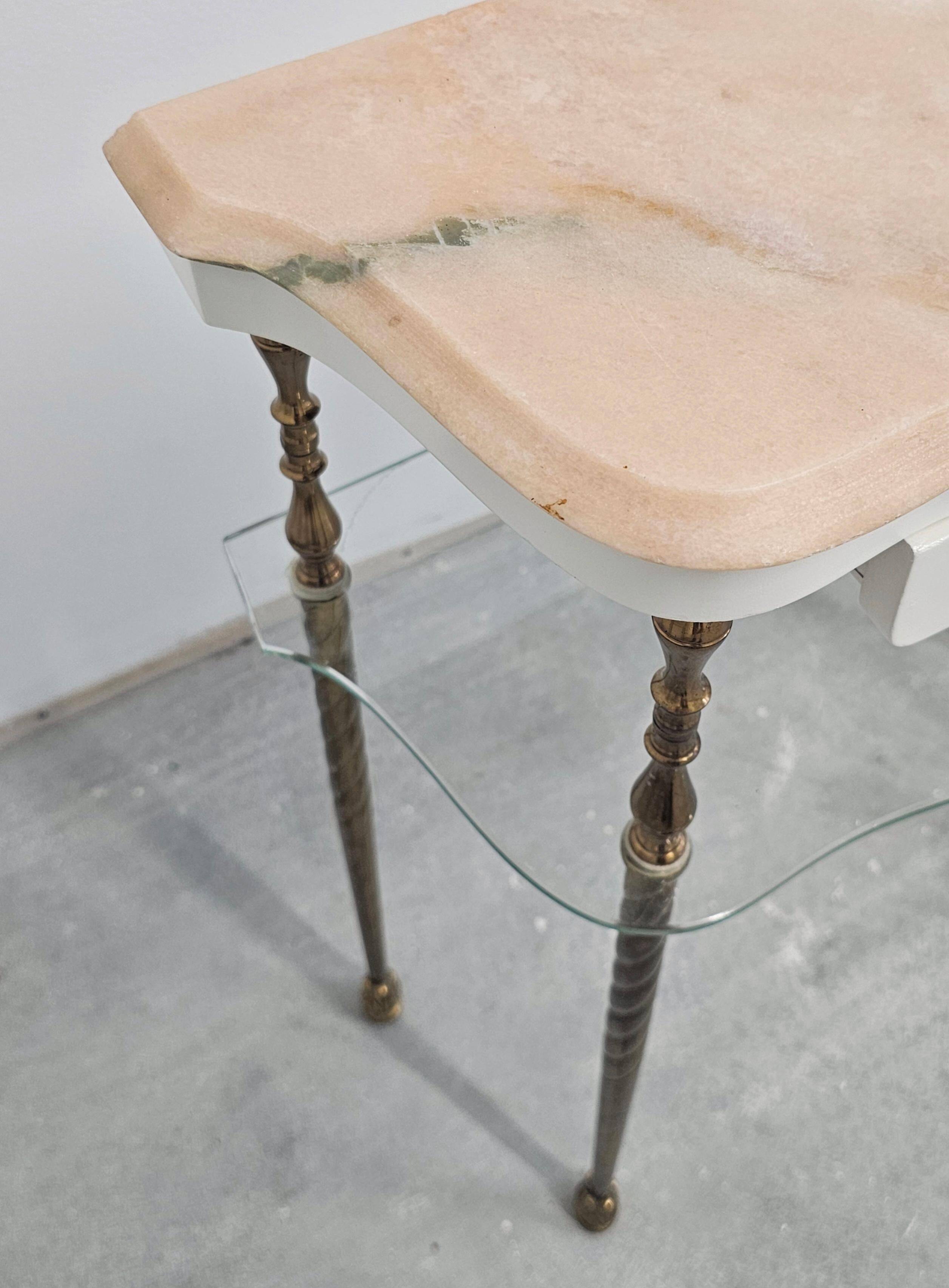 Paire de tables de chevet Hollywood Regency en bronze avec dessus en marbre
