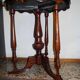 Antique English round table. Petite table ronde anglaise