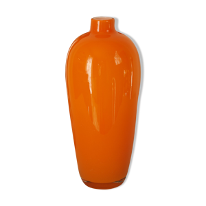 Vase en opaline orange
