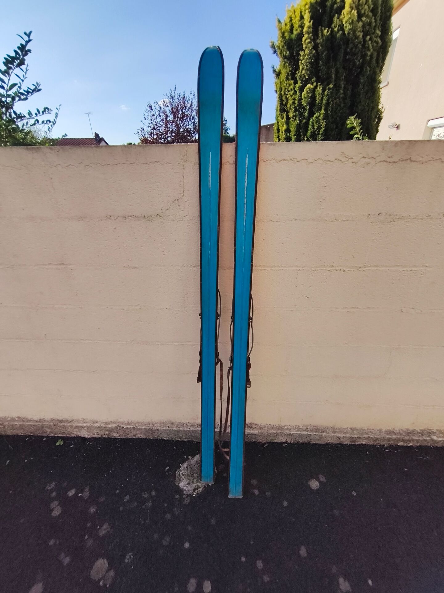 Rossignol competition ski pair 41 Hickory